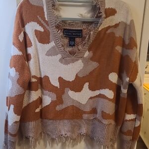 Polly & Esther V-Neck Sweater - Tan and Cream Camo